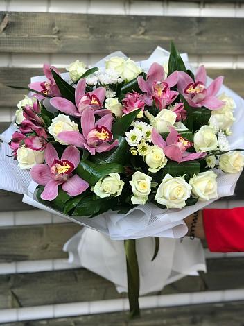 Букет цветов из: Розы и Хризантемы в Новое ступино