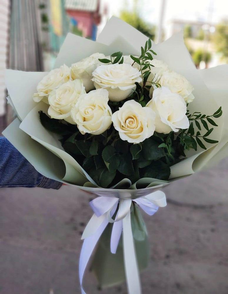 Букет Белые розы Проуд в Новое ступино