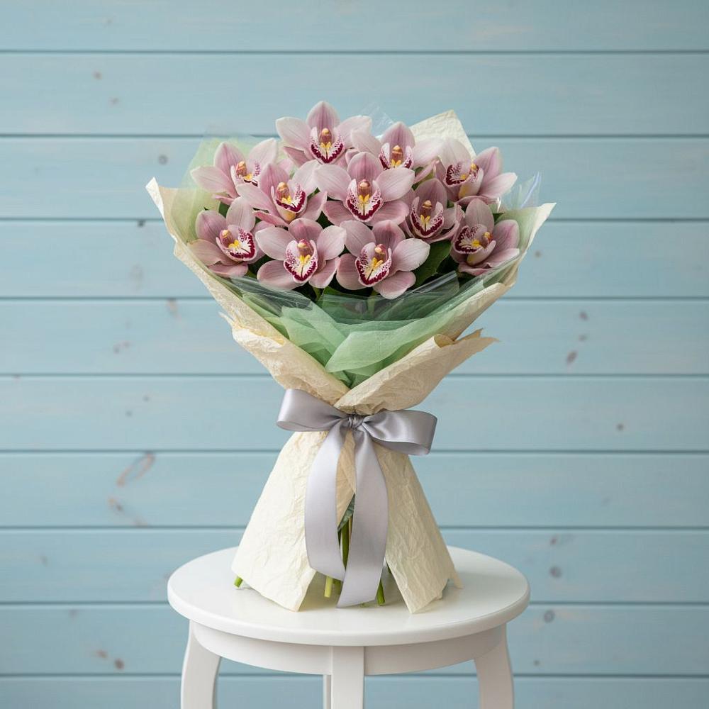 Букет цветов из: Орхидеи и Розы в Новое ступино