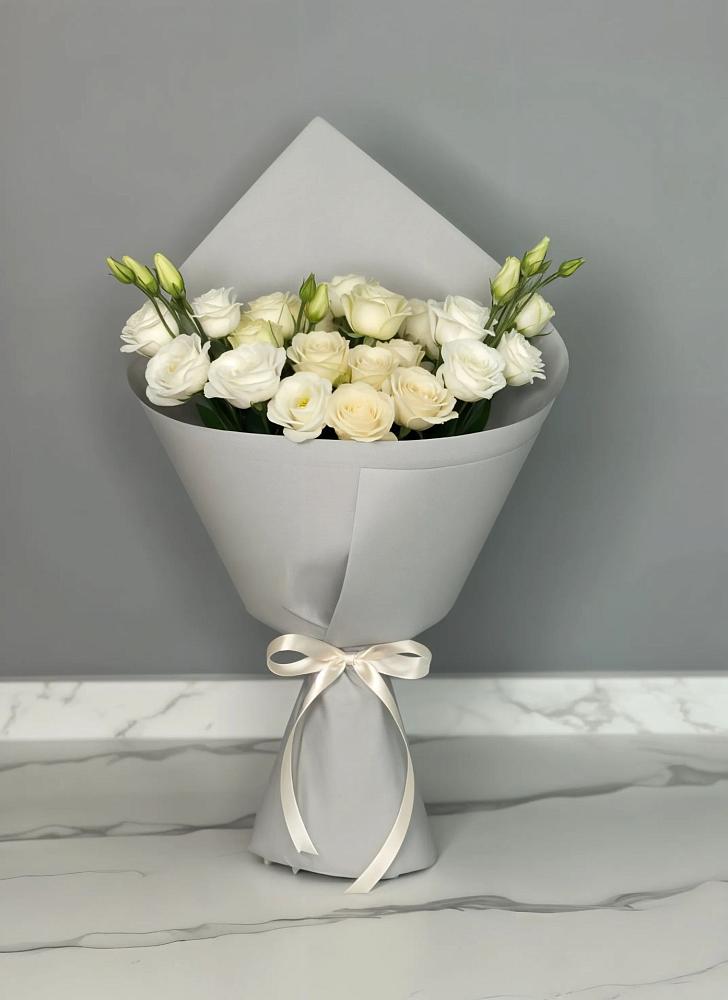 Букет цветов из: Розы и Лизиантусы в Новое ступино