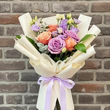 Букет цветов из:  Лизиантусы и Розы в Новое ступино