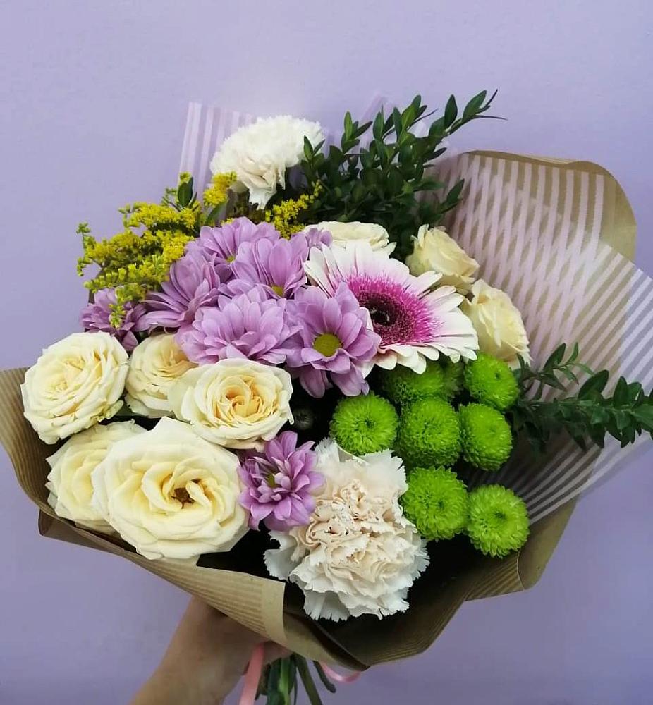 Букет цветов из: Хризантемы, Розы, Гвоздики и Герберы в Новое ступино