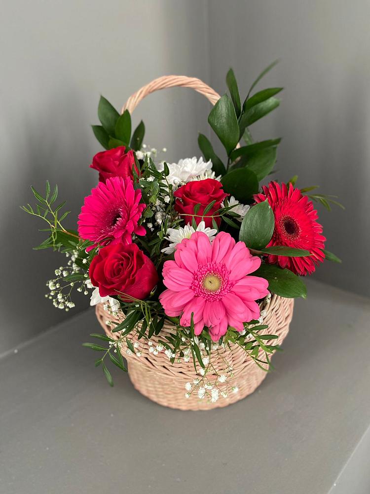 Цветочная композиция из Розы, Хризантемы и Герберы в корзине в Новое ступино