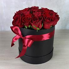 Цветочная композиция из Розы в шляпной коробке в Новое ступино