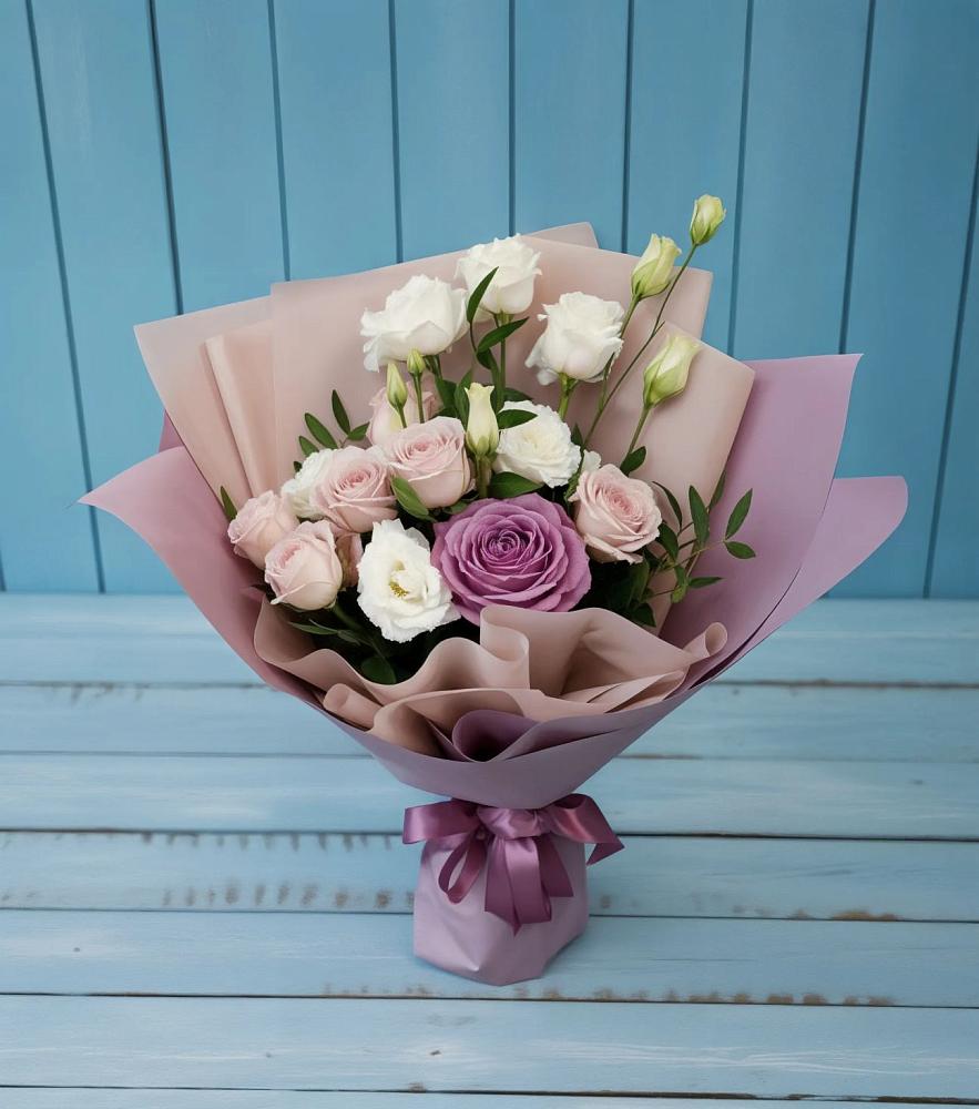 Букет цветов из: Розы и Лизиантусы в Новое ступино